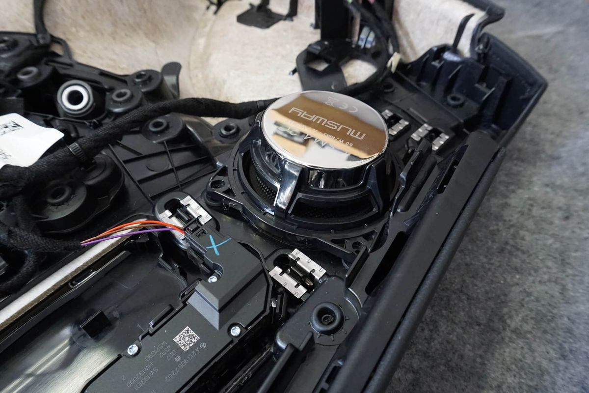 Mercedes — CarHifi-Zone Projekt