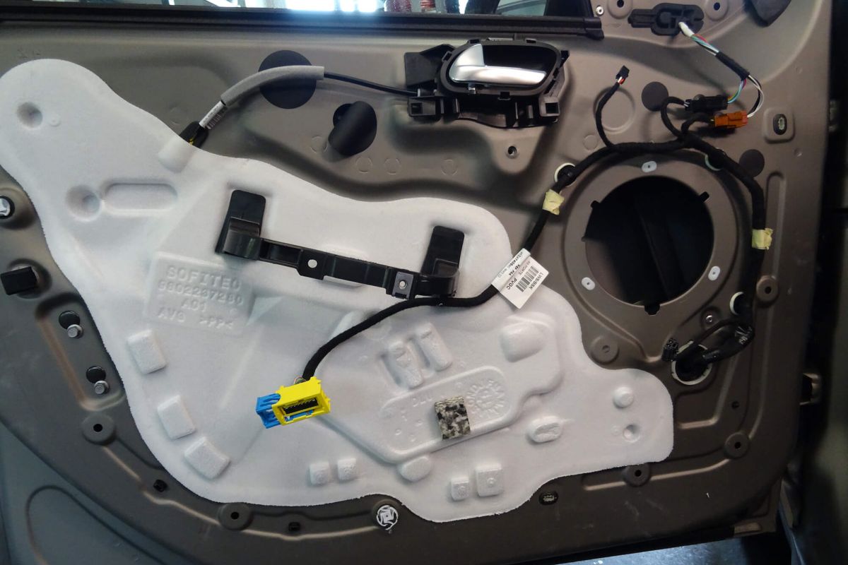 Peugeot — CarHifi-Zone Projekt